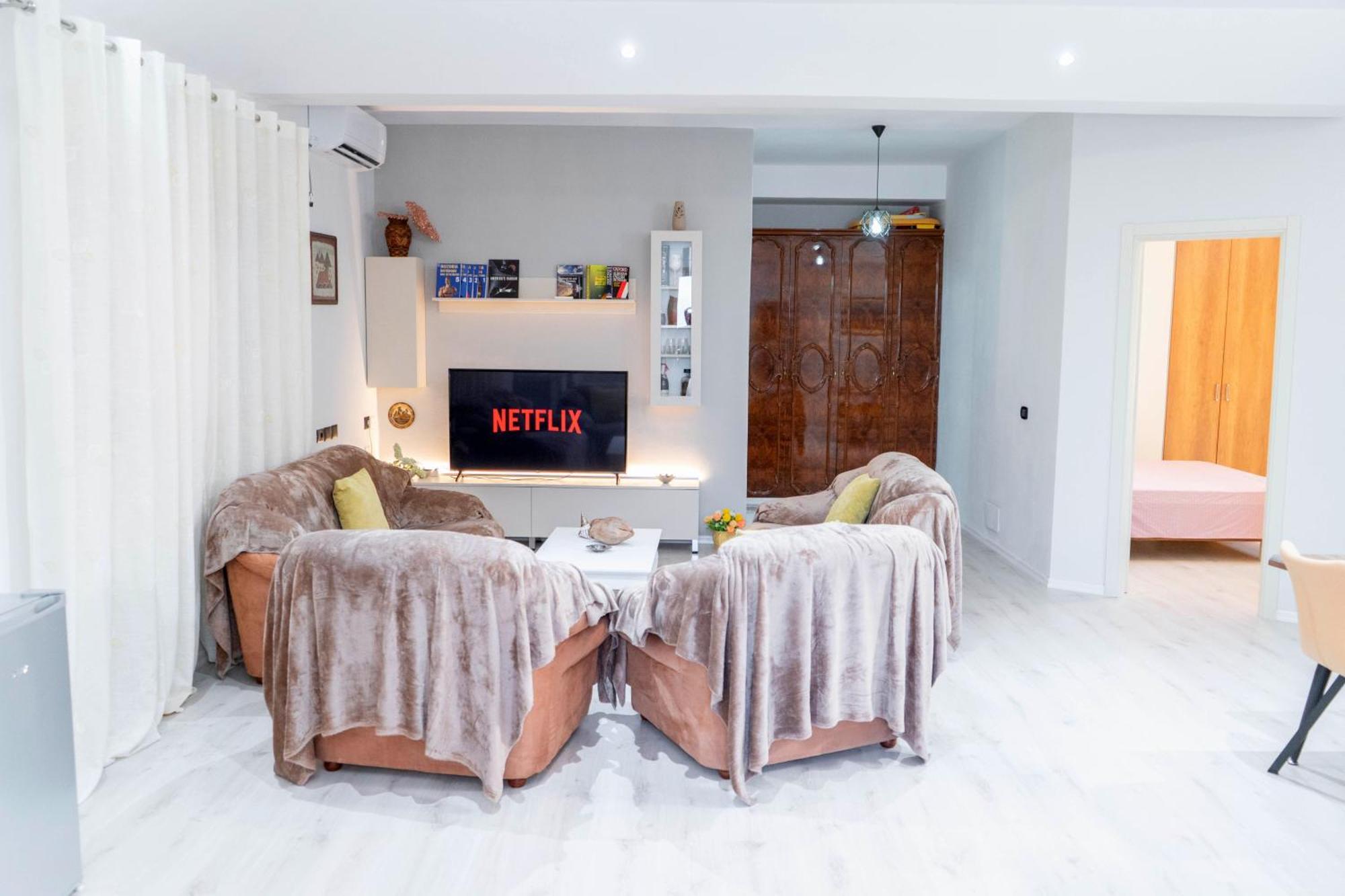 The Urban Nest Apartament Wlora