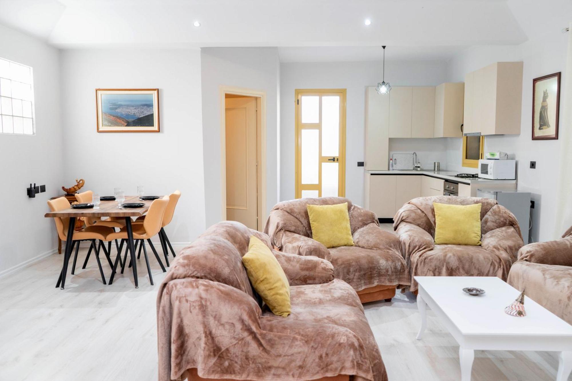 The Urban Nest Apartament *